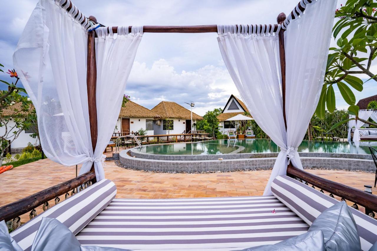 Rivertree Villa & Resort Кампот Екстериор снимка
